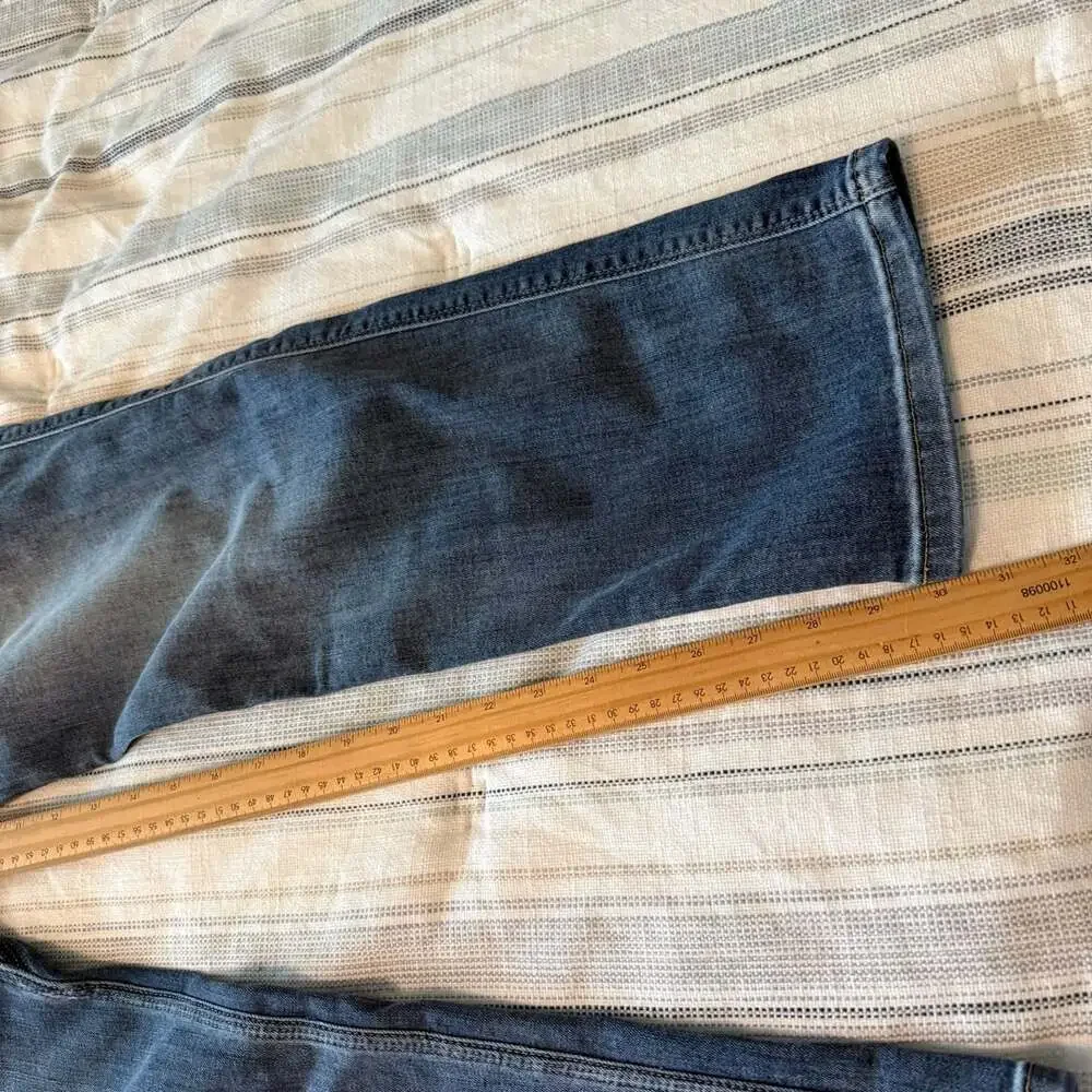 Du/Er Jeans Size 36x32 Blue Denim Stretch Straight Leg